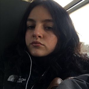 Meet your Posher, Evelyn